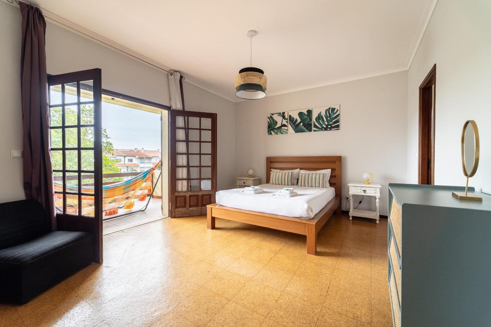 Amorosa Villa, 500M From The Beach By House And People Exteriör bild