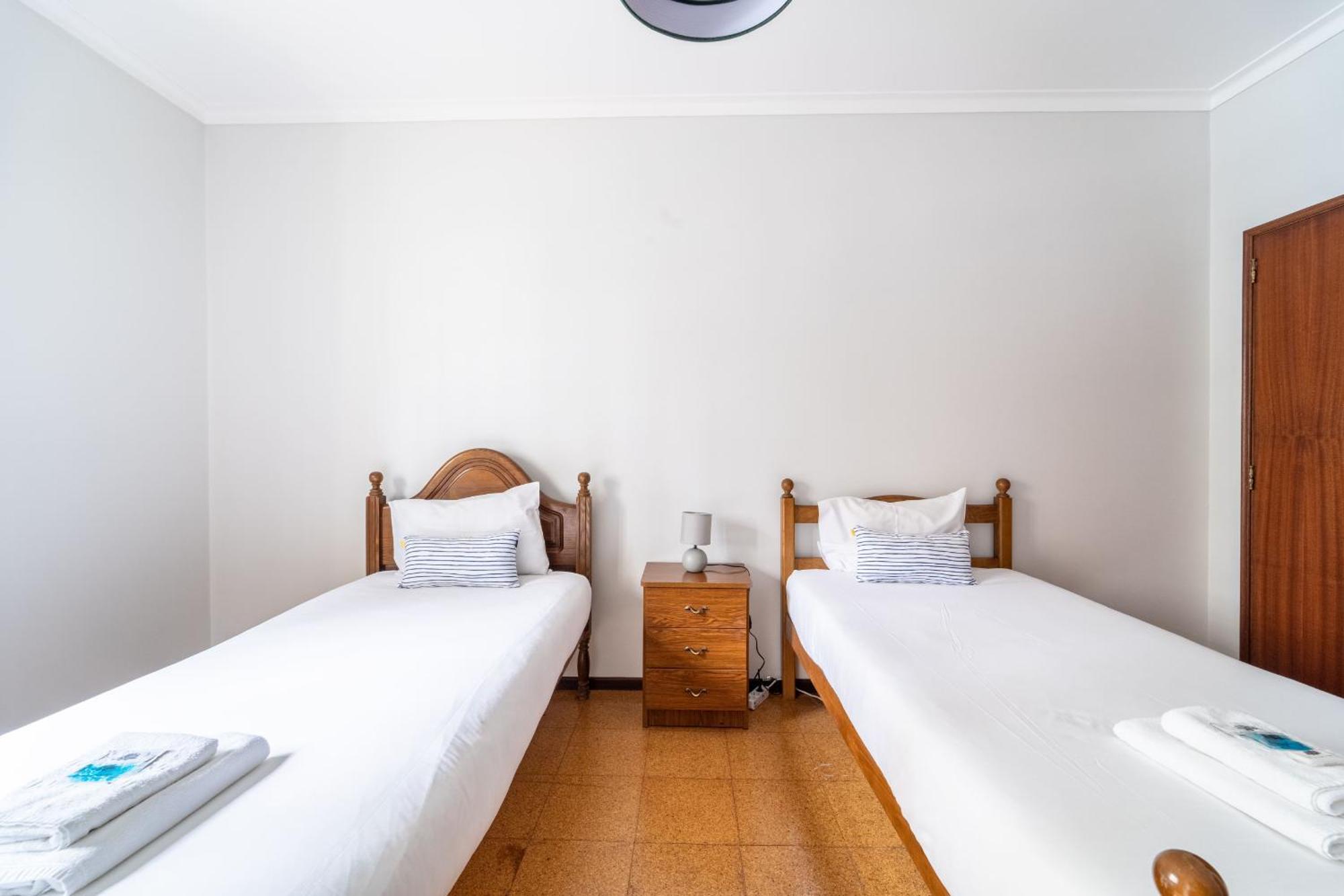 Amorosa Villa, 500M From The Beach By House And People Exteriör bild