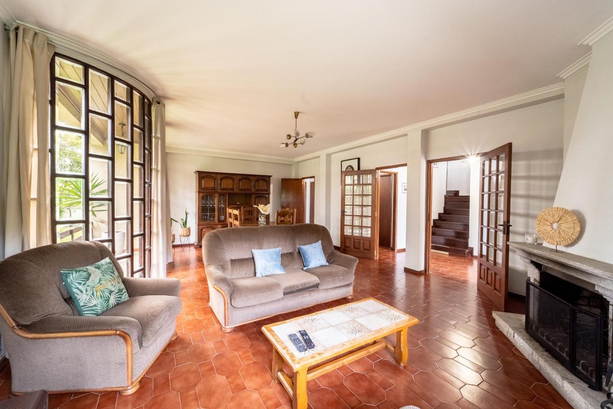 Amorosa Villa, 500M From The Beach By House And People Exteriör bild
